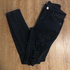 UWJ Distressed Black Skinny Jeans